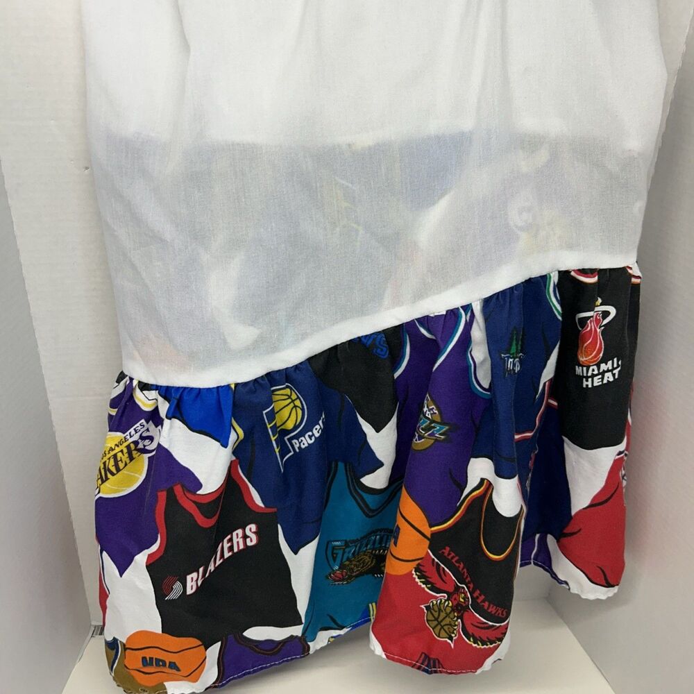 NBA Basketball Jerseys Teams Twin Bed Skirt Dust Ruffle Fabric 90’s Retro Vtg - Picture 4 of 4